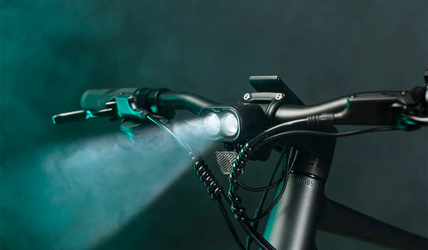 Fiido C21 electric bike headlight lights up